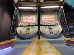 bar games skee ball seven mile post